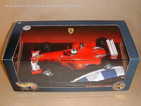1-18 Ferrari F1-2000 presentation Schumacher Hot Wheels