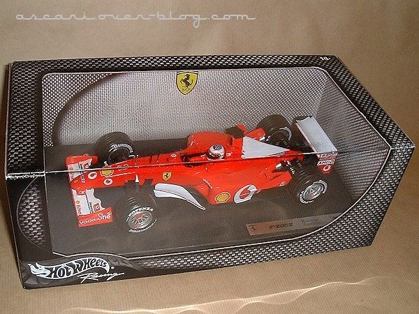 1-18 Ferrari F2002 Barrichello Hot Wheels