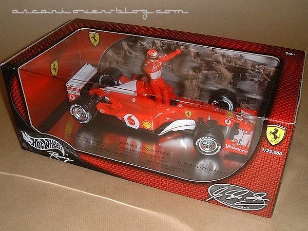 1-18 Ferrari F2002 Schumacher 5éme titre champion-copie-1