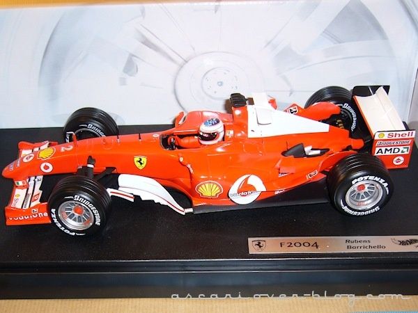 1-18 Ferrari F2004 Barrichello Hot Wheels 2