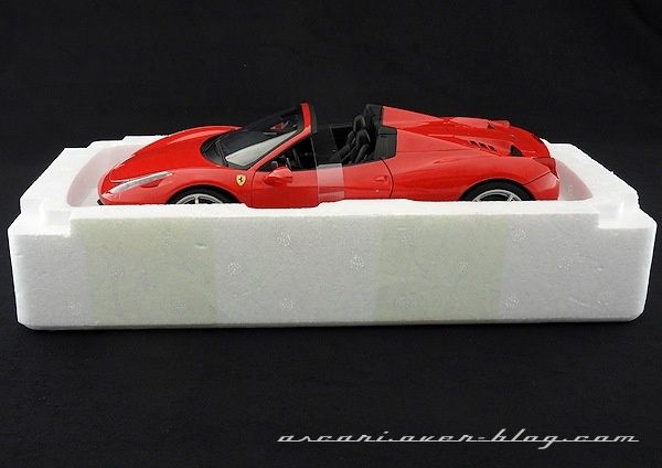 1-18 FERRARI 458 SPIDER ELITE 02
