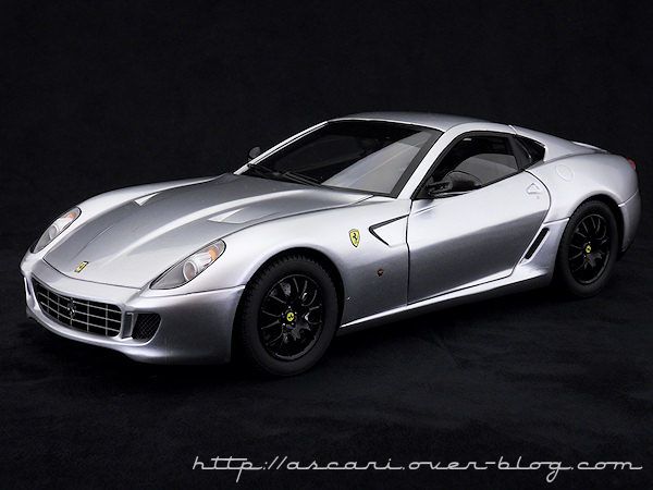 1-18 FERRARI 599 GTB Fiorano J TODT Elite-Rosso18 01