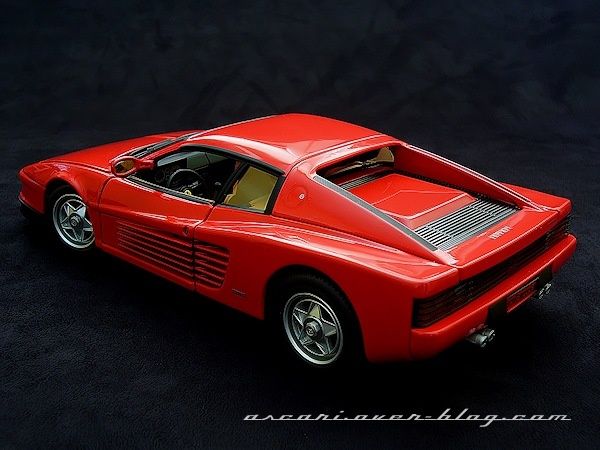 1-18 Ferrari Testarossa serie Elite Hot Wheels 5