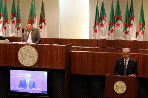 Le-premier-ministre-Abdelmalek-Sellal-s-exprimait-devant-le.jpg