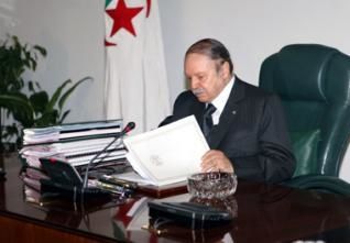 bouteflika fixe le calendrier des reformes