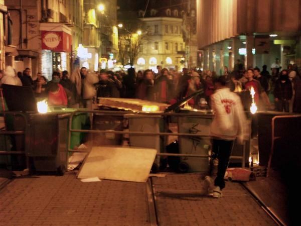 barricades à coté du lycée Stendhal