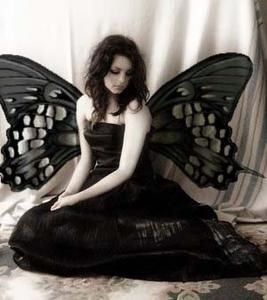 femme_papillon.jpg