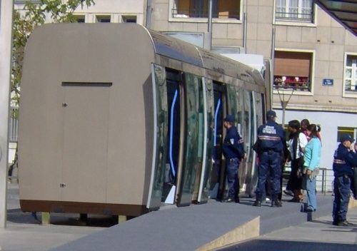 Le tramway est-ouest a été inauguré - Mon Orleans