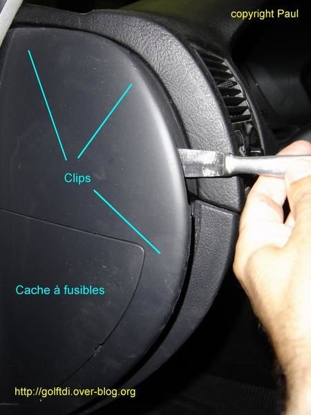 http://idata.over-blog.com/0/29/29/19/relais-109/cache-a-fusible.jpg cache-a-fusible