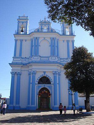 Mexico-020---San-Cristobal-de-las-casas--eglise-bleue.JPG