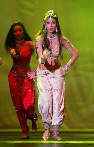 Shilpa-shetty-Miss-bollywood-BOLLYONE.COM-3.jpg