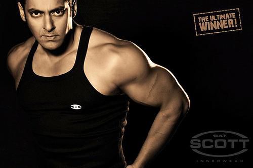 Salman-Khan-pour-la-marque-Dixcy-Scott-Boxe.-Blog-Bollywood.jpg
