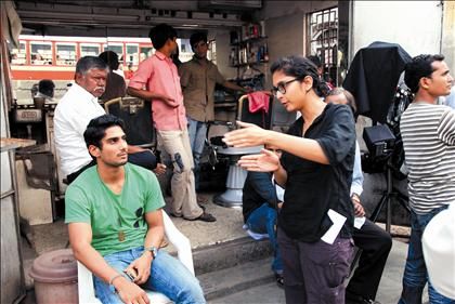Dhobi-Ghat-excites--Kiran-Rao-directs-Prateik-in-a-scene.jpg