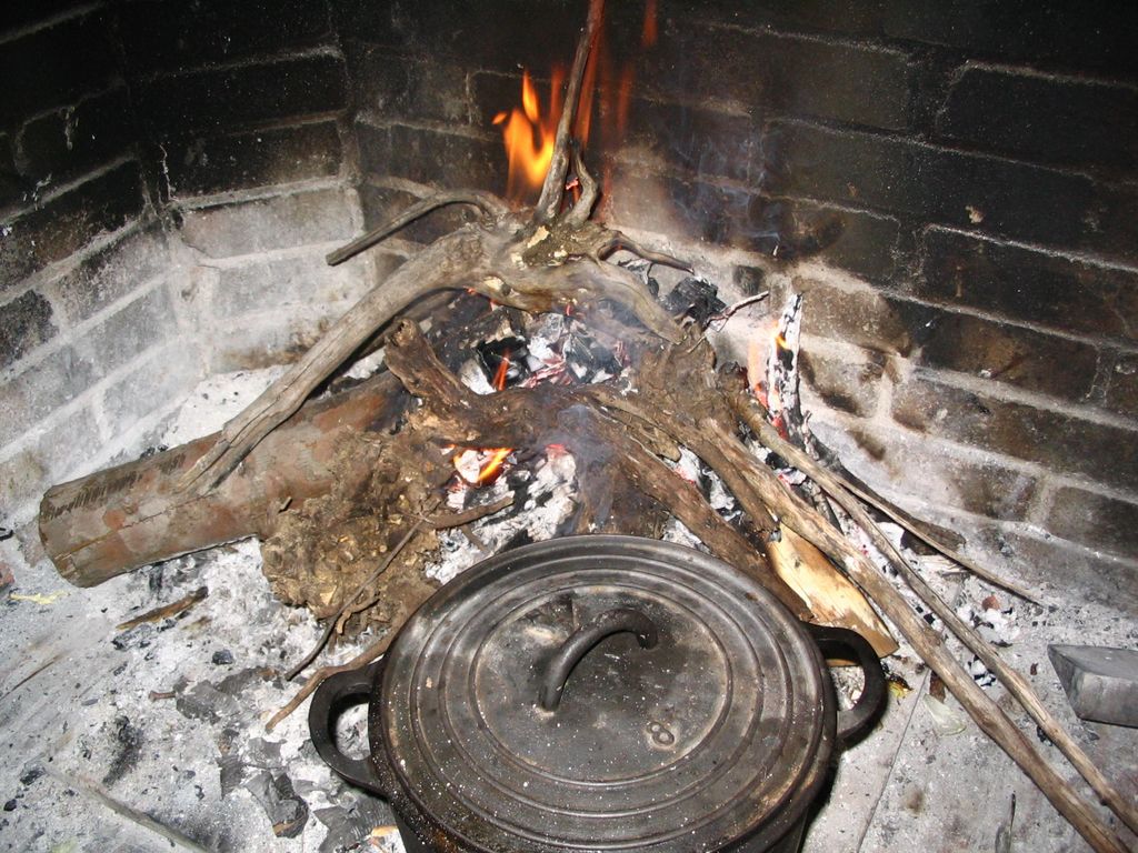 Marmite du paysan au feu de bois (ou à la mijoteuse si vous avez) - La  Cachina