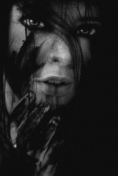 visagepeinture-noire.jpg