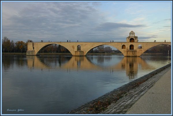 Pont-d-Avignon.jpg