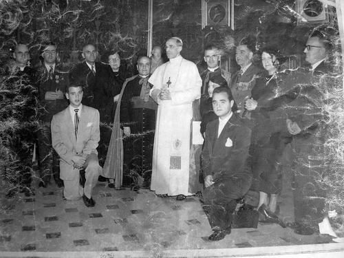 Photo-Groupe-p-lerins-canadiens-1950.jpg