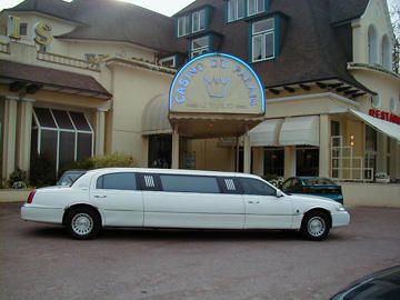 Limousine Lincoln Towncar Stretch White V.I.P Limousine Monte-Carlo location de limousine et véhicule de prestige avec chauffeur
