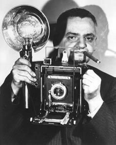 Autoportrait de weegee. Exposition au musée Maillol