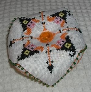 biscornu-halloween-frimousse-2.jpg