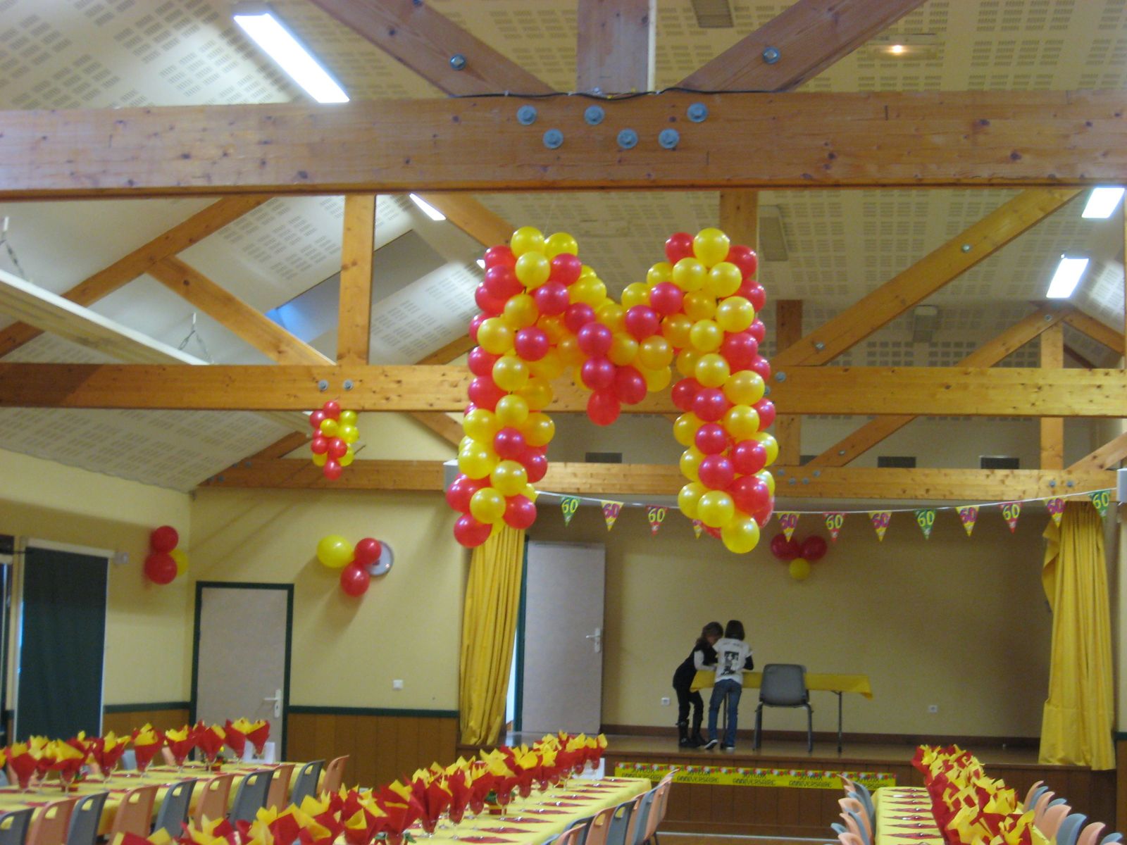 Deco De Salle Pour Un Anniversaire Ou Mariage Le Site Fuduche