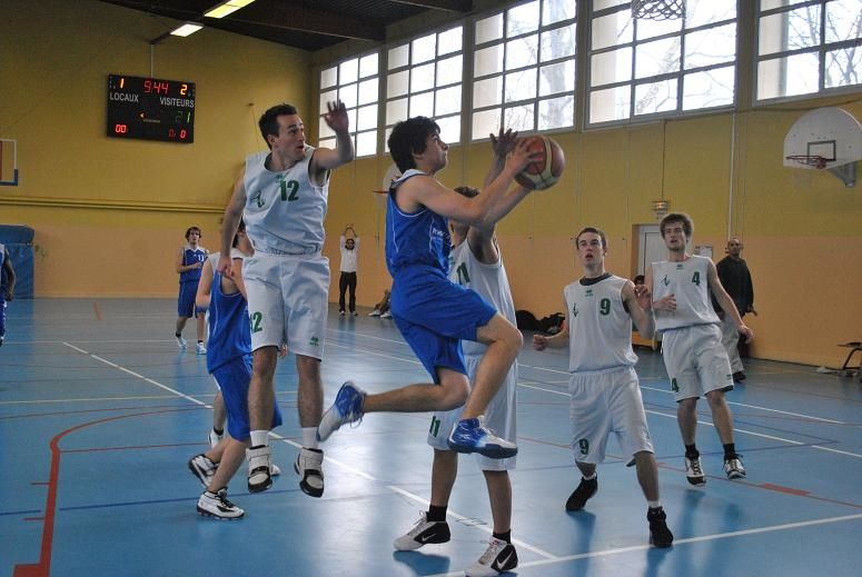 Rencontre dans un club de sport