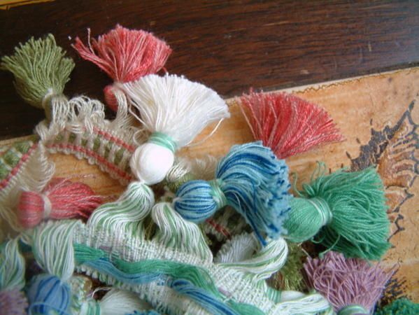 pompons.JPG