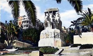 alger--19-monument-aux-morts.jpg
