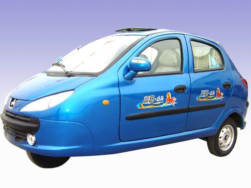 Peugeot-206-tricycle.jpg