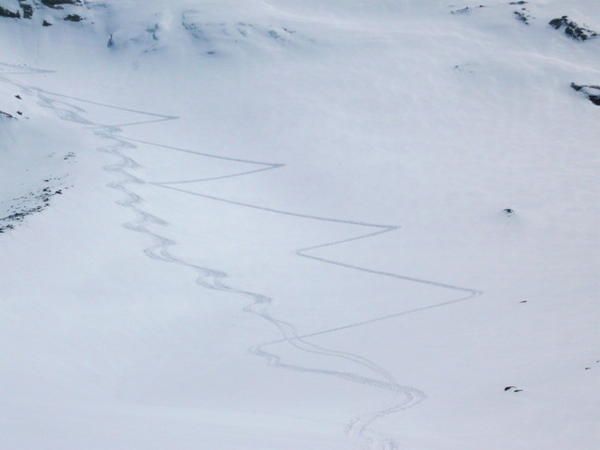 Notre trace de montée et nos traces de descente