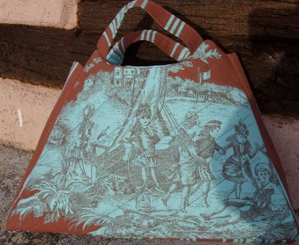 sac-bleu-chocolat-1.jpg