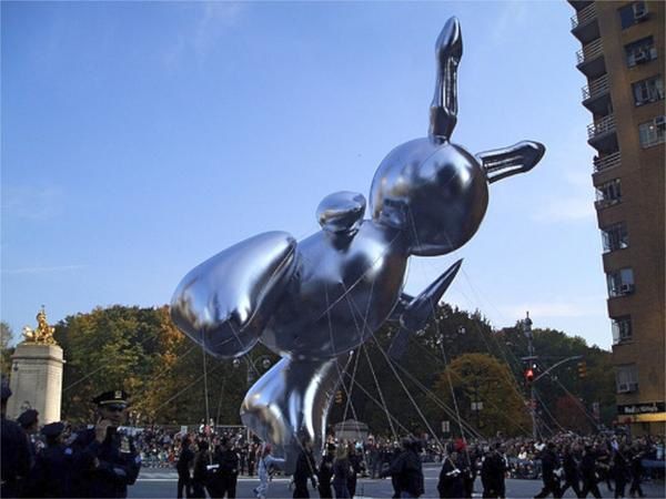 Rabbit, le lapin de Jeff Koons à la parade de Thanksgiving Day -  archéologie du futur / archéologie du quotidien