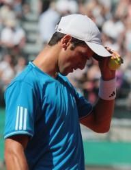 novak djokovic éliminé dès le 3ème tour du tournoi de roland garros pour lequel il était tête de série n°4. Le demi-finaliste des éditions 2007 et 2008 a été battu en 3 sets par l'allemand kohlschreiber novak djokovic éliminé dès le 3ème tour du tournoi de roland garros pour lequel il était tête de série n°4. Le demi-finaliste des éditions 2007 et 2008 a été battu en 3 sets par l'allemand kohlschreiber