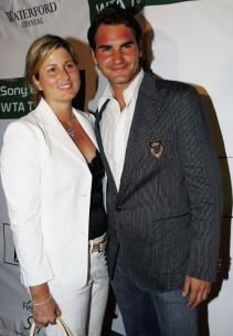 roger federer et mirka vavrinec à une soirée en 2008. Le couple s'est marié hier, 11avril 09, à Bâle. roger federer et mirka vavrinec à une soirée en 2008. Le couple s'est marié hier, 11avril 09, à Bâle.