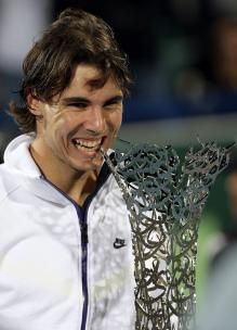rafael nadal bat soderling abu dhabi exhibition