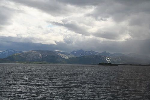 tete-dans-la-montagne.jpg