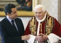 sarkozy-pape-copie-2.jpg