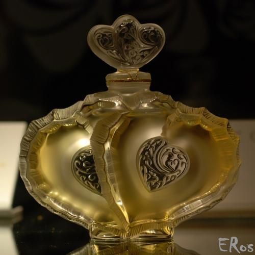 Chamerolles-flacon-Lalique-7.jpg