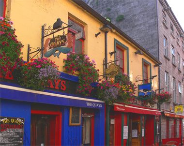 ruelle de galway irlande maisons colorées