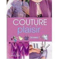 Encore un livre cadeau... qui se trouve sur ma table de chevet !