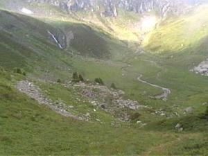 au-creux-des-montagnes.jpg