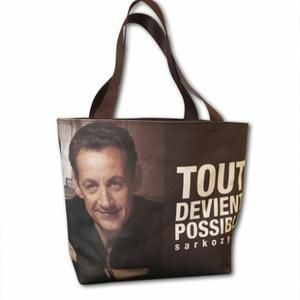 11360-marchandising-ump-le-sac-officiel-de-la-campagne-de-nicolas-sarkozy.jpg