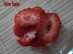 panacottacococitronvertfraisespoivrees.jpg