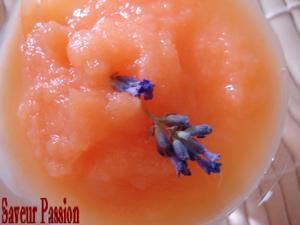 pannacottalavandemelon3.jpg