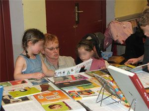 imgimomes-joc-lisant-avec-2-enfants-POUR-BLOG-copie-2.jpg