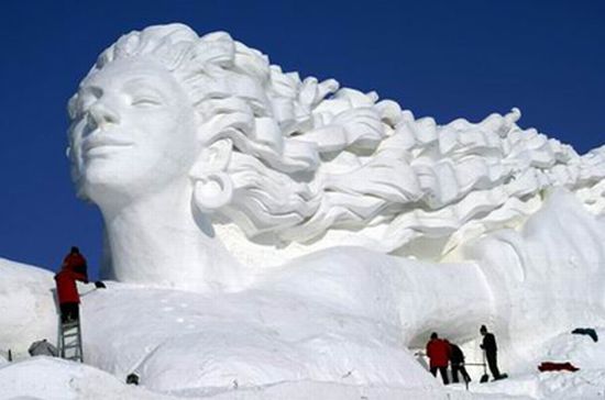RÃ©sultat de recherche d'images pour "sculpture neige"