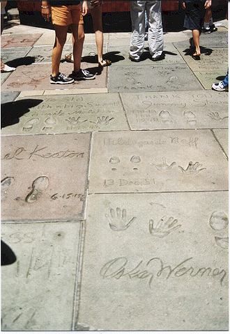 Hollywood-Manns-Chinese-Theatre2.jpg