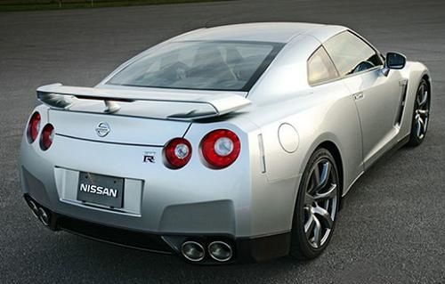 Nissan-Skyline-GT-R-1.jpg