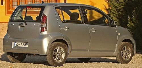 Subaru-Justy--4-.jpg