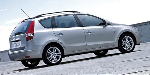 Hyundai-i30-CW-1.jpg